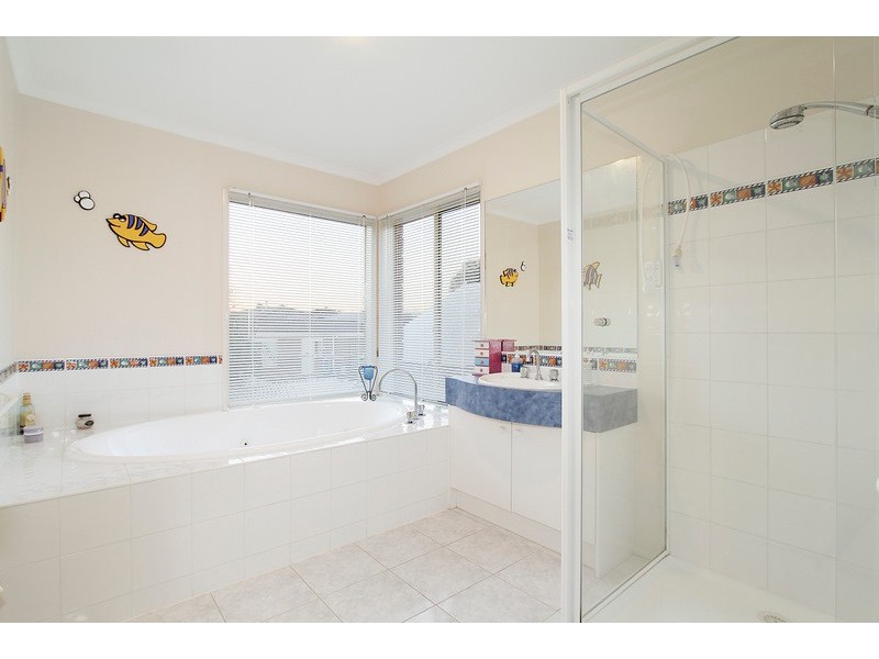 11 Fabriano Place, Narre Warren South VIC 3805