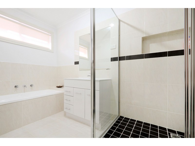 16 Pelican Court, Narre Warren South VIC 3805