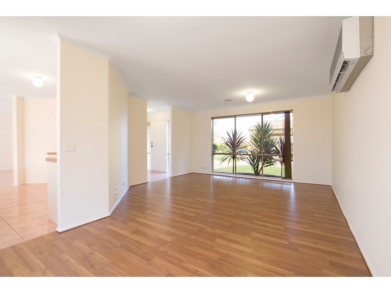 8 Jason Close, Berwick VIC 3806