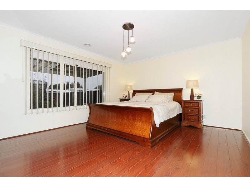 17 Harrington Drive, Narre Warren South VIC 3805