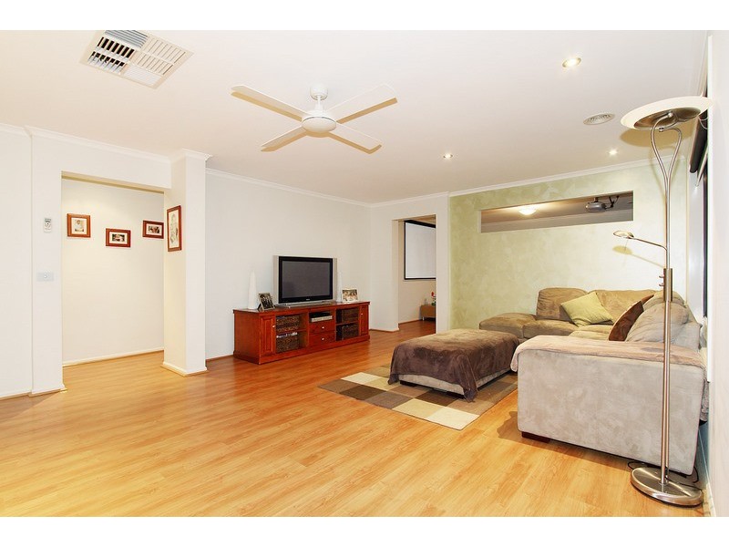 5 Glade Court, Berwick VIC 3806