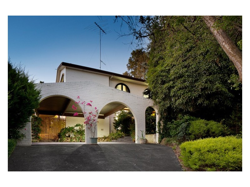 11 Kramer Drive, Berwick VIC 3806