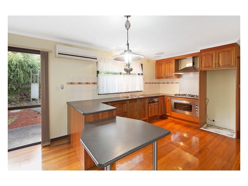 11 Kramer Drive, Berwick VIC 3806