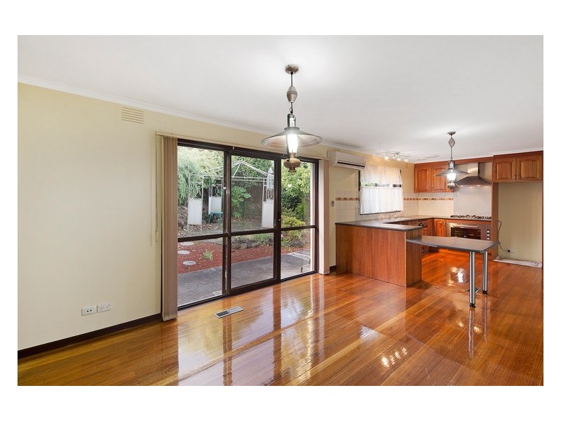 11 Kramer Drive, Berwick VIC 3806