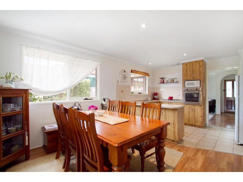 36 Mitre Crescent, Berwick VIC 3806