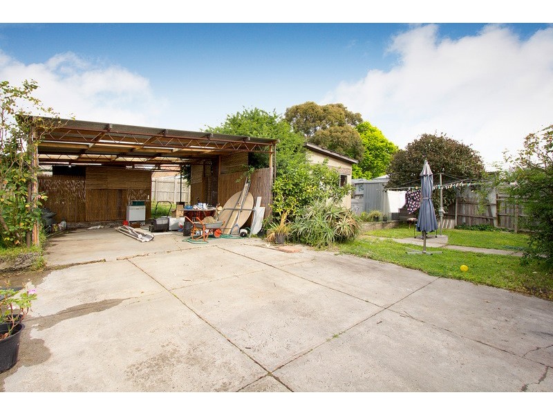 30 Chestnut Road, Doveton VIC 3177