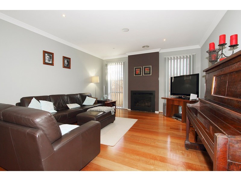 5 Cedarwood Crescent, Berwick VIC 3806