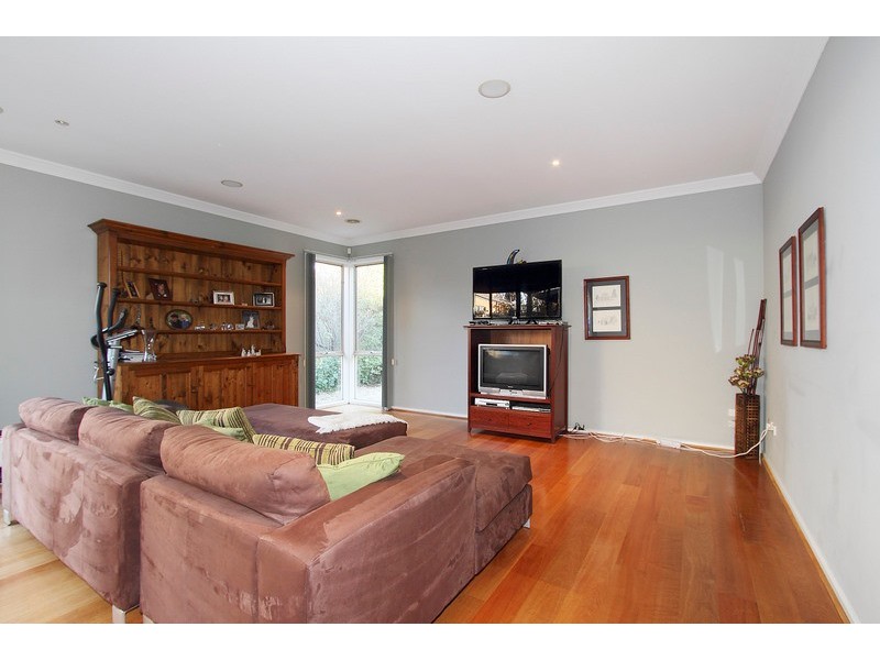 5 Cedarwood Crescent, Berwick VIC 3806