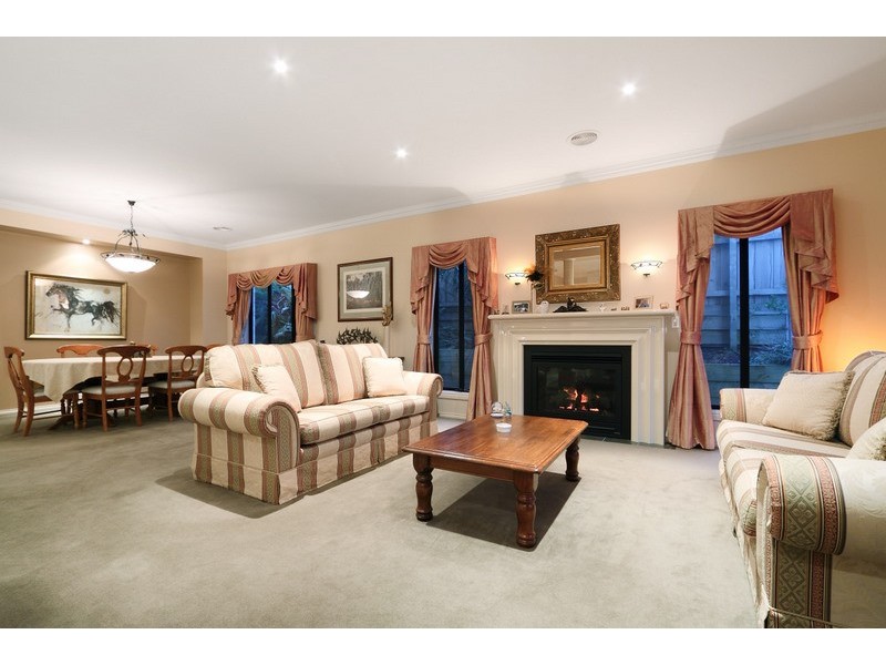 30 Viewgrand Drive, Berwick VIC 3806