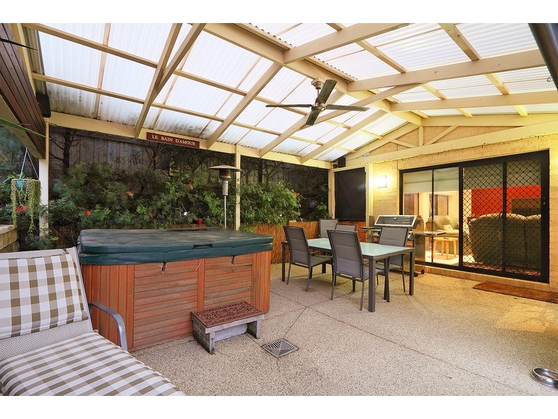 30 Viewgrand Drive, Berwick VIC 3806