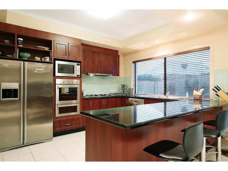 30 Viewgrand Drive, Berwick VIC 3806