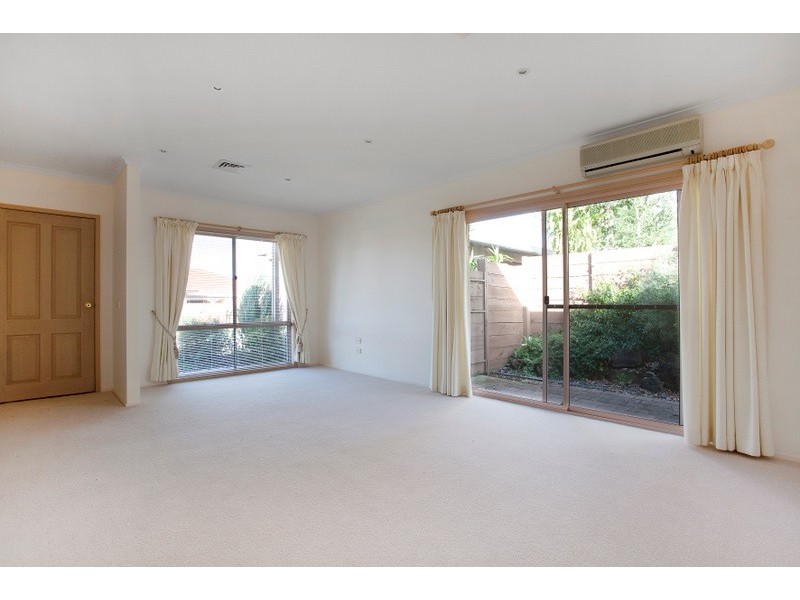 50/6 Melville Park Drive, Berwick VIC 3806