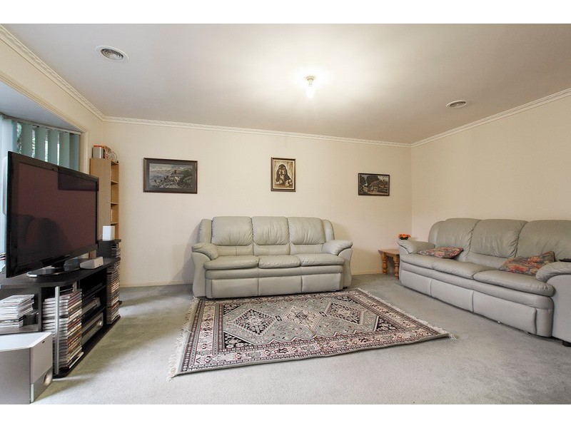 3 Hatten Place, Berwick VIC 3806