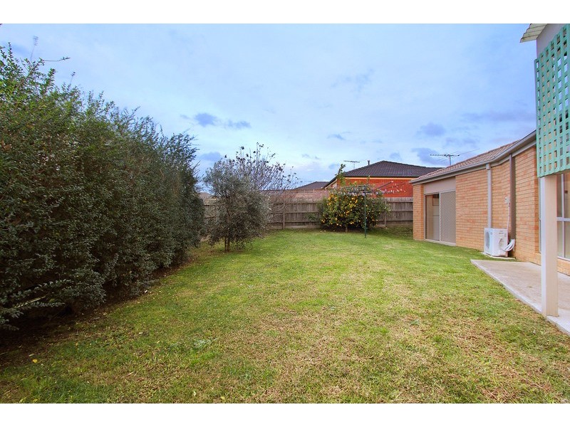 3 Hatten Place, Berwick VIC 3806