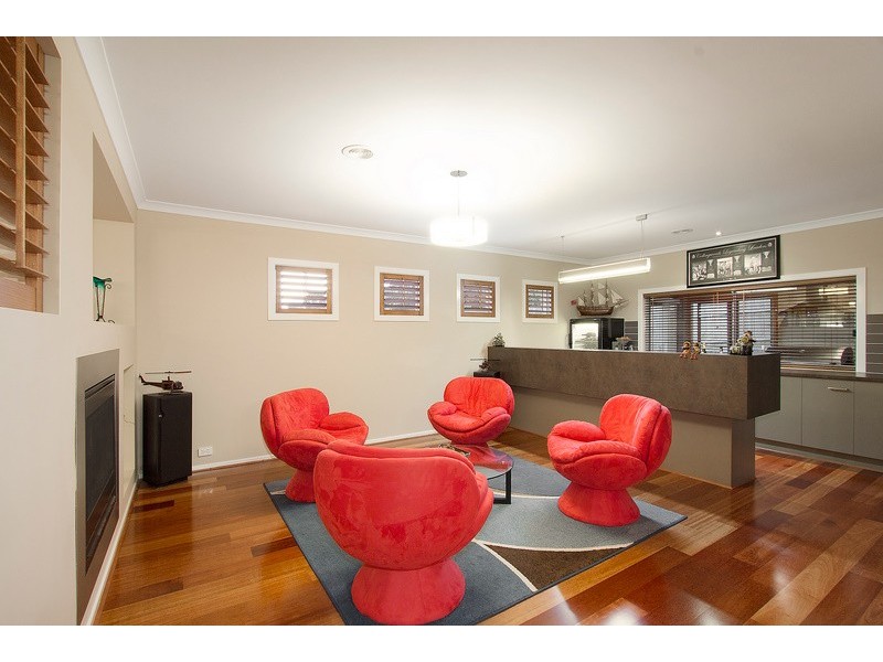 57 Cambridge Drive, Berwick VIC 3806