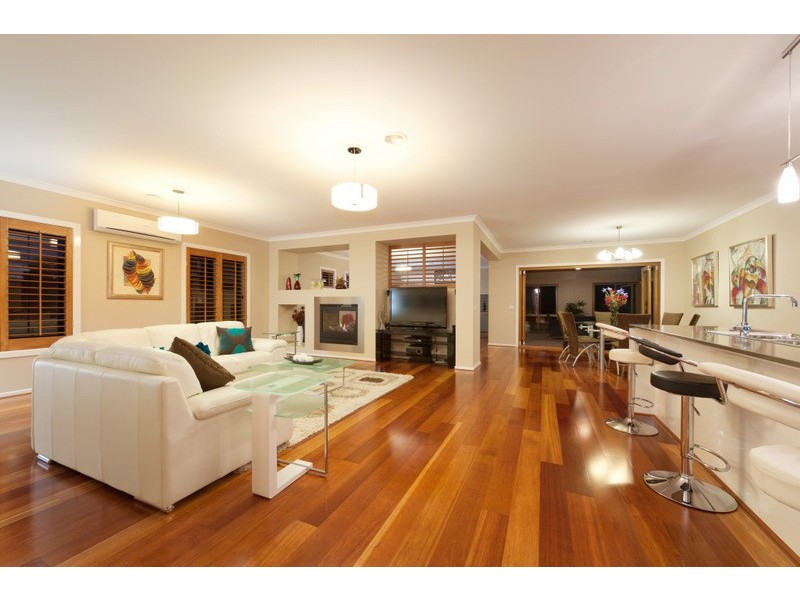 57 Cambridge Drive, Berwick VIC 3806