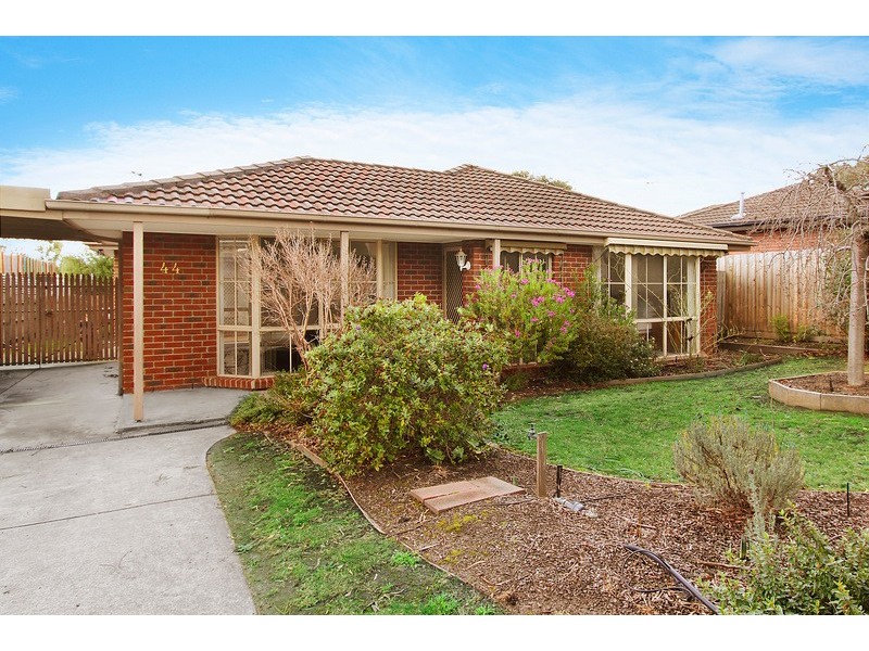 44 Coolabah Grove, Berwick VIC 3806