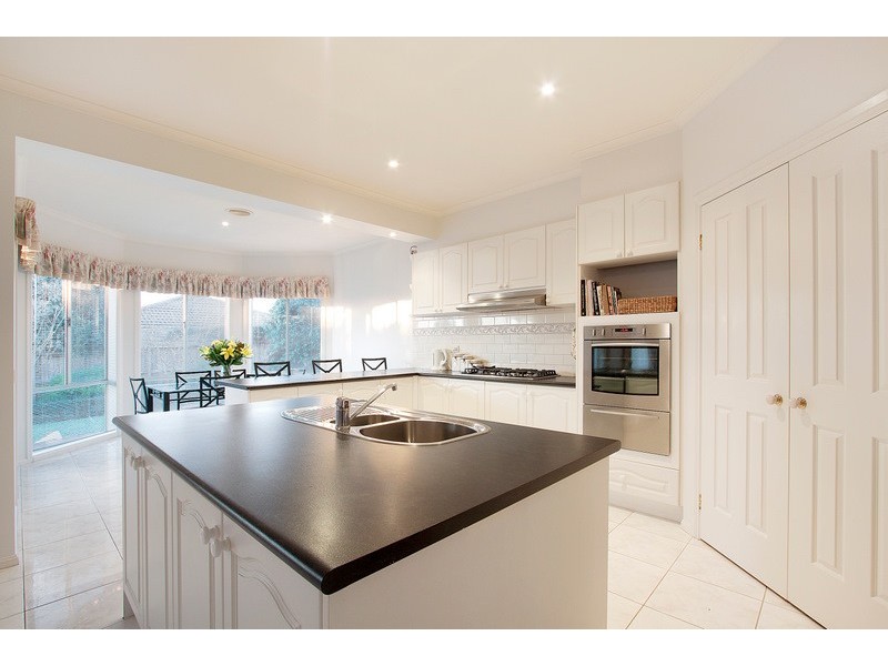 14 St Johns Wood Terrace, Berwick VIC 3806