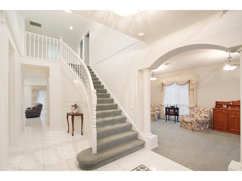 14 St Johns Wood Terrace, Berwick VIC 3806