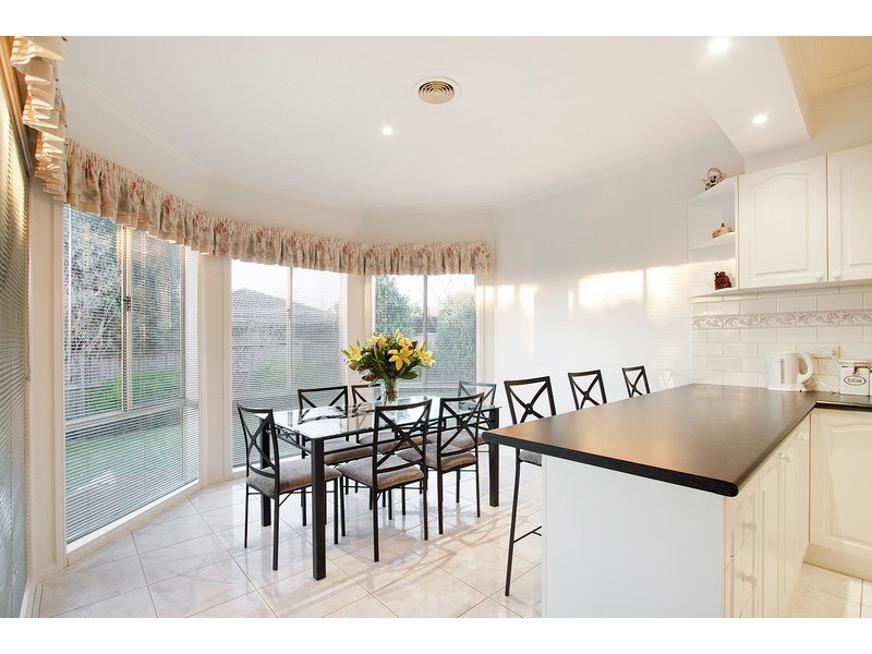 14 St Johns Wood Terrace, Berwick VIC 3806