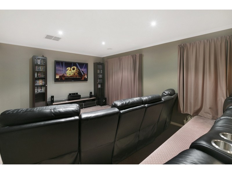 18 Sunview Place, Berwick VIC 3806