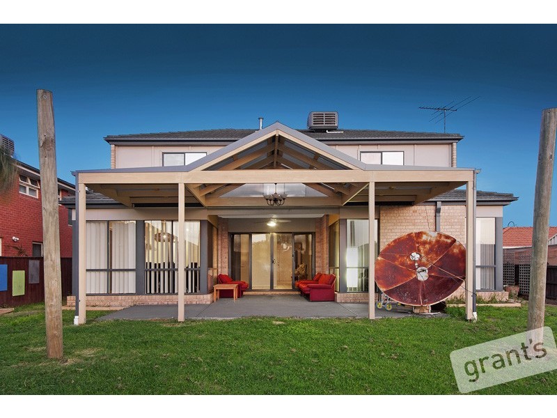 5 Eucumbene Drive, Berwick VIC 3806