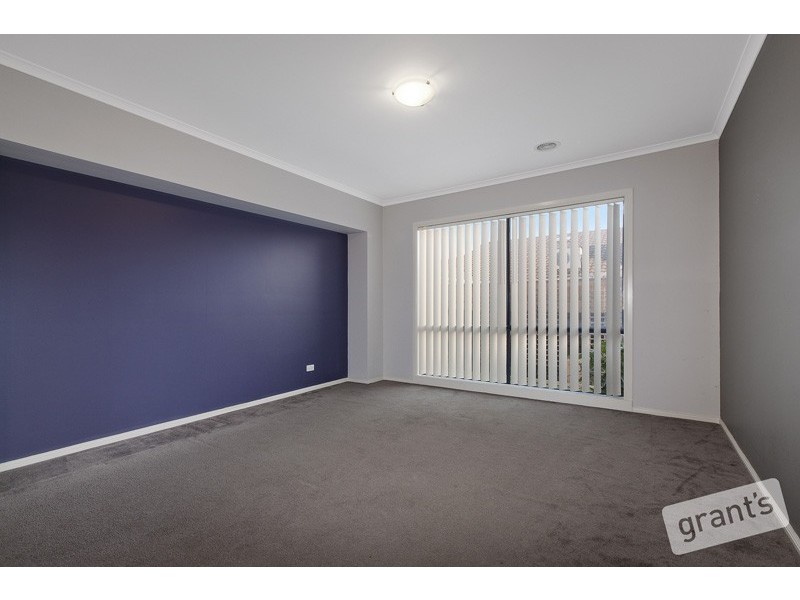 5 Eucumbene Drive, Berwick VIC 3806