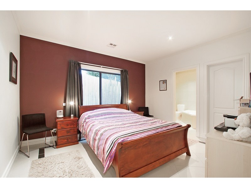 1 Allunga Parade, Berwick VIC 3806