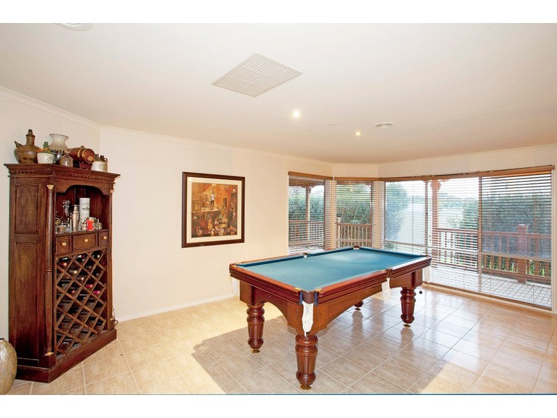 1 Stirling Circuit, Beaconsfield VIC 3807