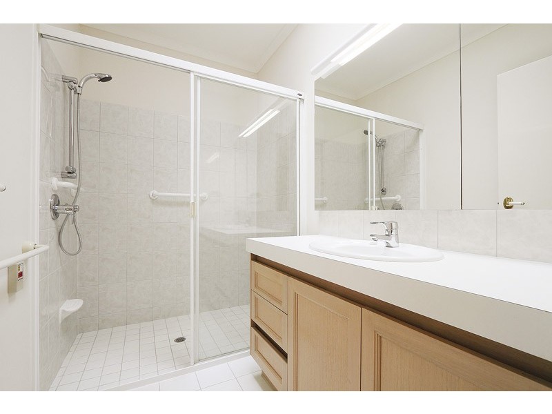 117/6 Melville Park Drive, Berwick VIC 3806