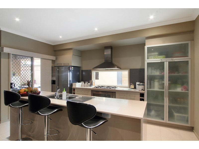 24 Montpelier Drive, Berwick VIC 3806