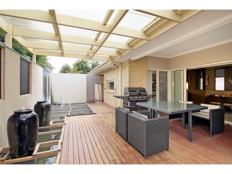 24 Montpelier Drive, Berwick VIC 3806