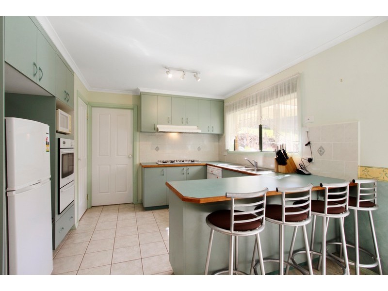 12 Fleming Terrace, Pakenham VIC 3810