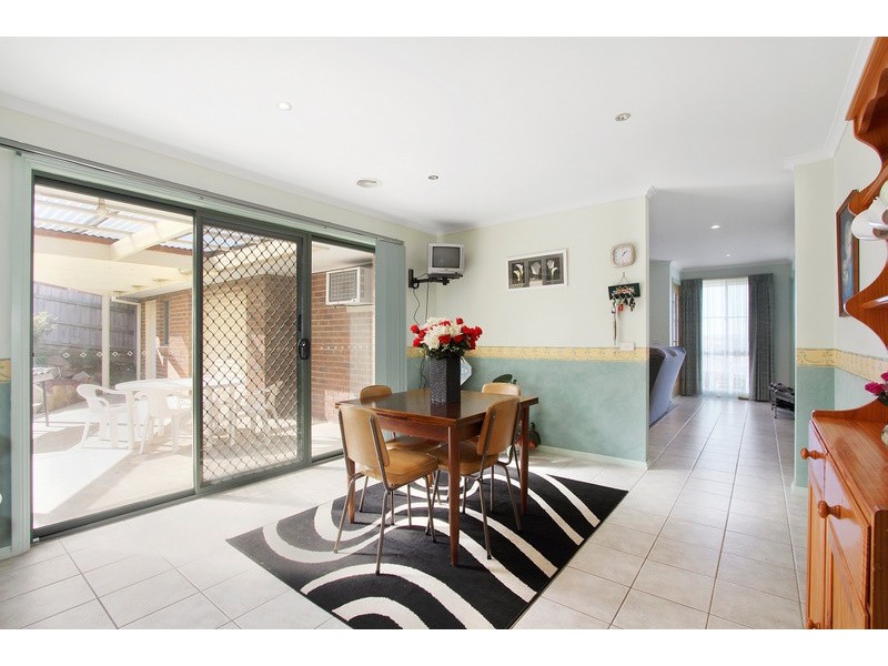 12 Fleming Terrace, Pakenham VIC 3810