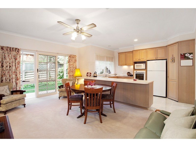 3/32 Langmore Lane, Berwick VIC 3806