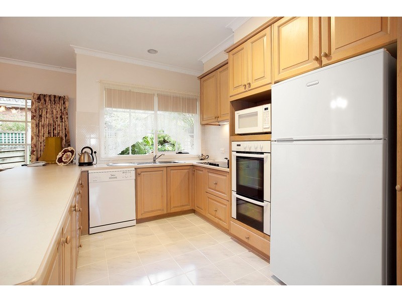 3/32 Langmore Lane, Berwick VIC 3806