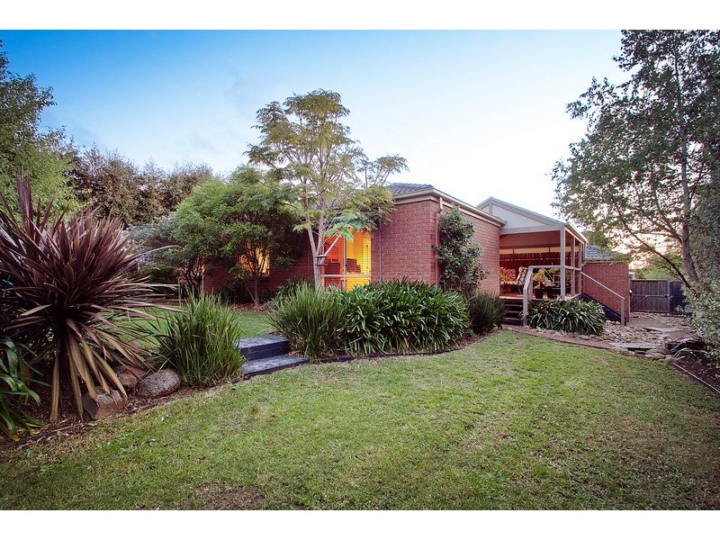 13 Timberside Drive, Beaconsfield VIC 3807