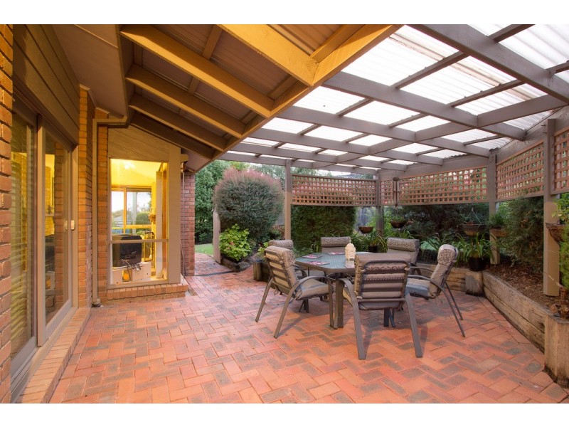 5 Confait Court, Berwick VIC 3806