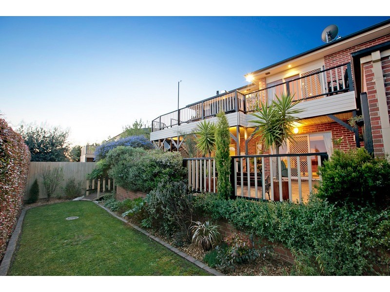 18 Yaldara Drive, Berwick VIC 3806