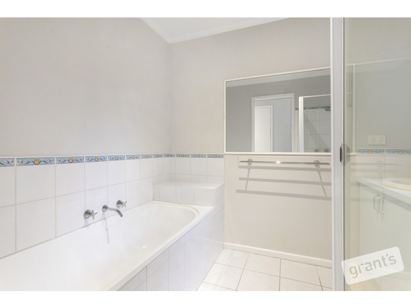 4 Theodore Terrace, Berwick VIC 3806