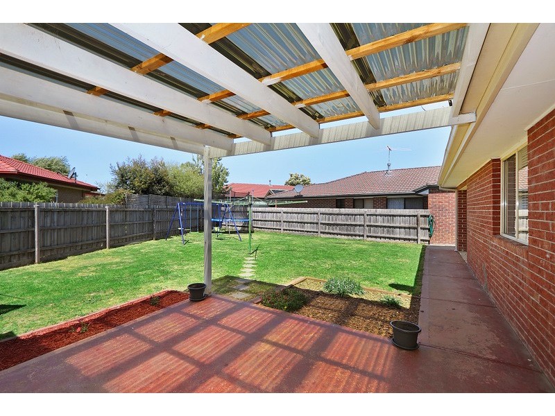 8 Balmaceda Court, Berwick VIC 3806
