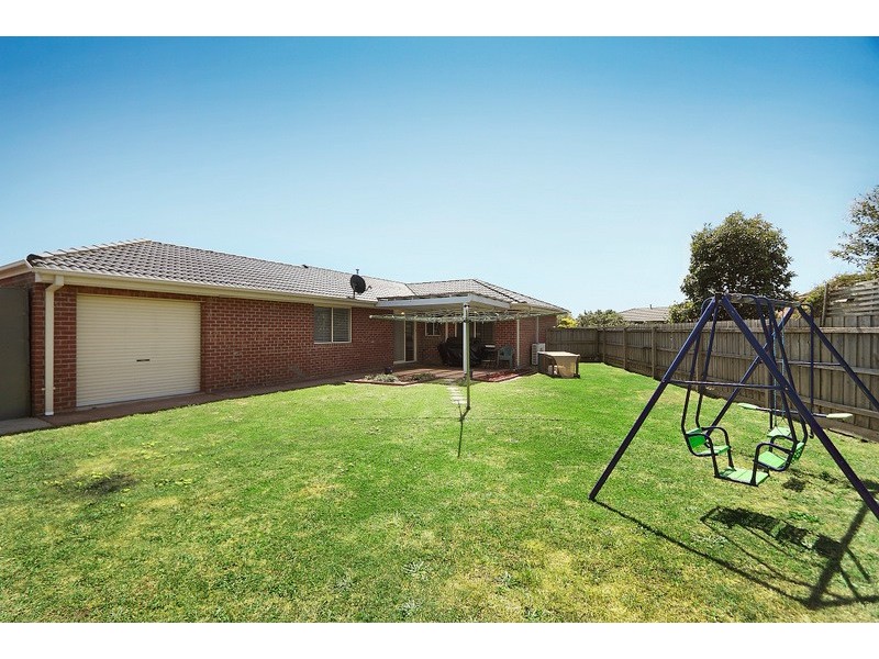 8 Balmaceda Court, Berwick VIC 3806