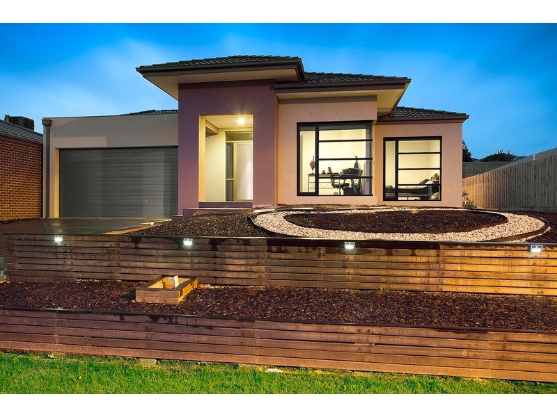 43 Montebello Boulevard, Narre Warren South VIC 3805