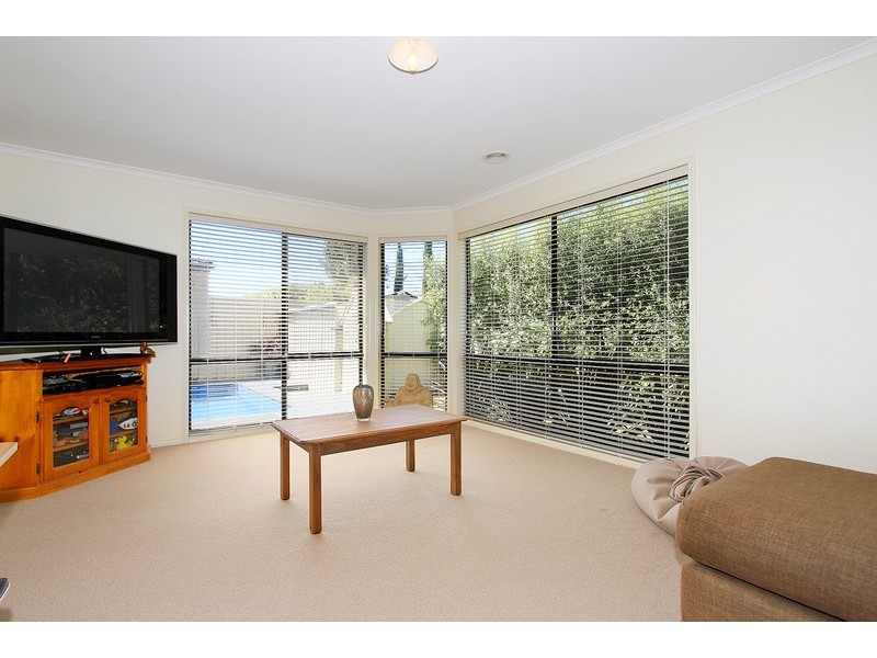 14 Canet Grove, Narre Warren South VIC 3805