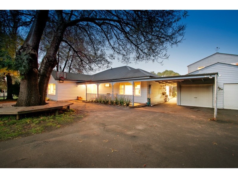 1 Morris Road, Beaconsfield Upper VIC 3808