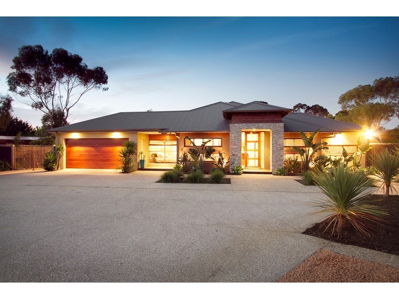 12 Market Lane, Narre Warren South VIC 3805