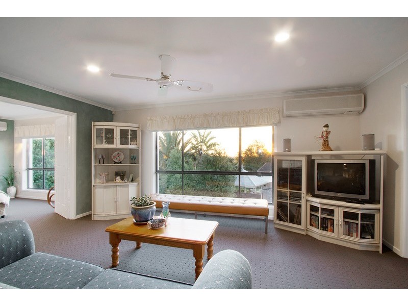 6 Anstey Retreat, Berwick VIC 3806