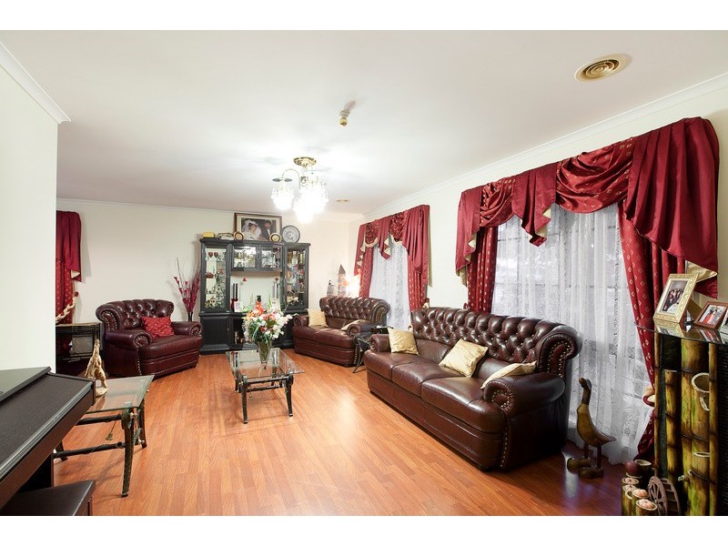 24 Homestead Road, Berwick VIC 3806