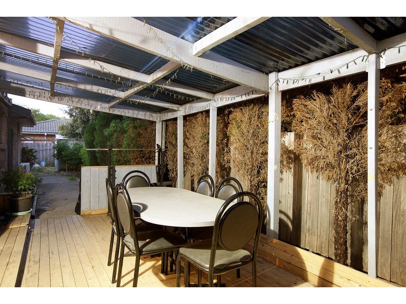 24 Homestead Road, Berwick VIC 3806