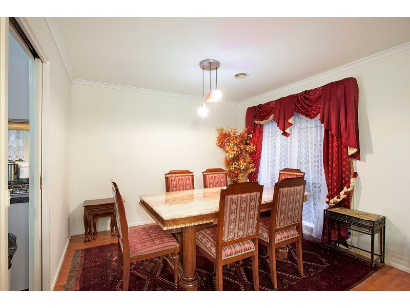 24 Homestead Road, Berwick VIC 3806